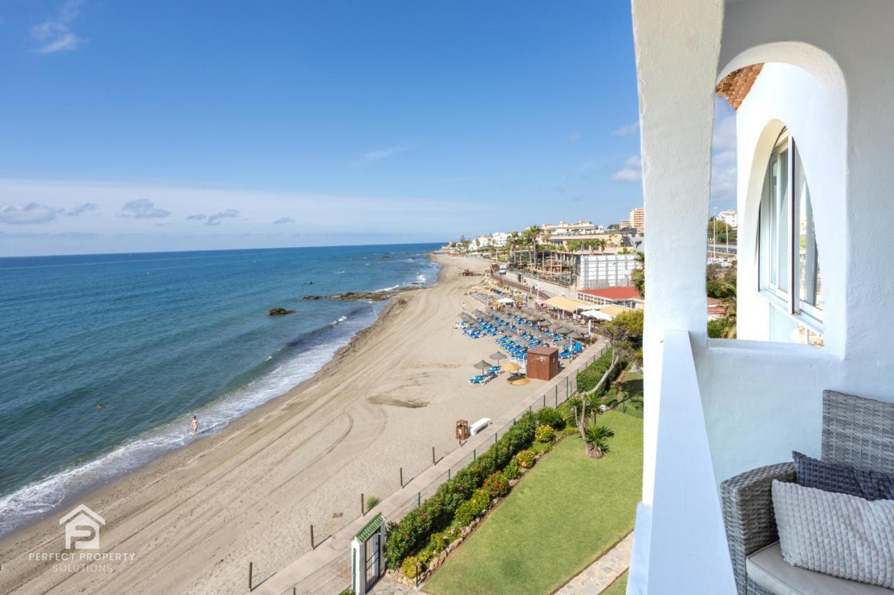 Apartment Aguamarina On The Beach Front Malaga Exterior photo